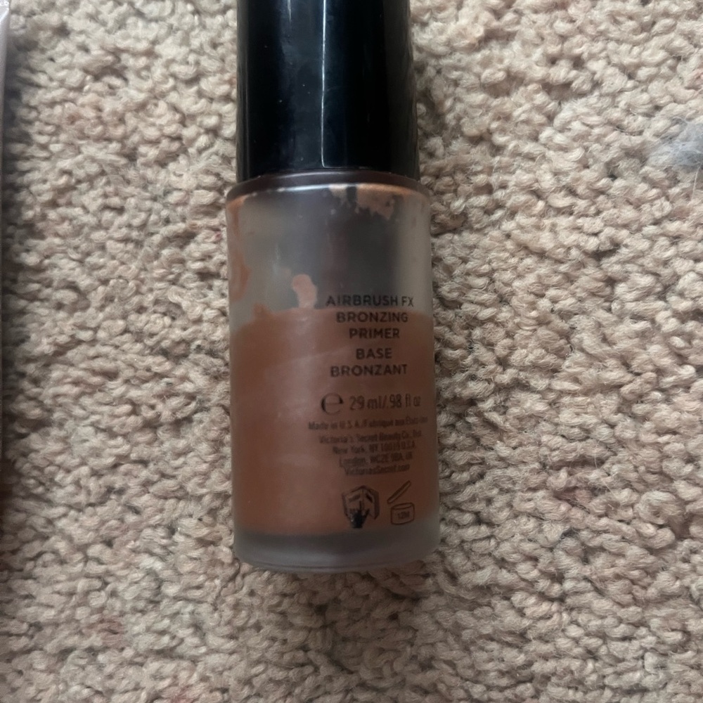Victoria’s Secret beauty airbrush bronzer